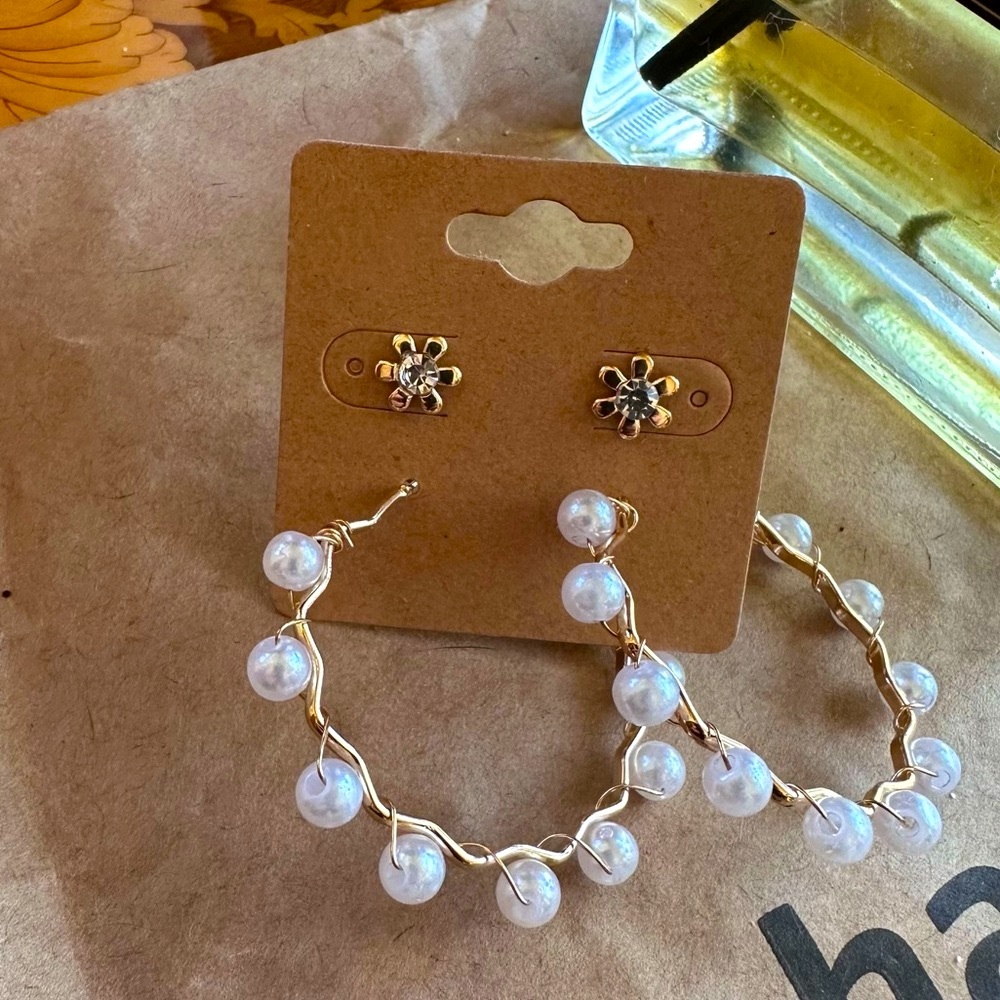 BOGO Pearl Gold Zigzag Large Wavy Hoop Earrings Diamond CZ Flower Gold Studs Set